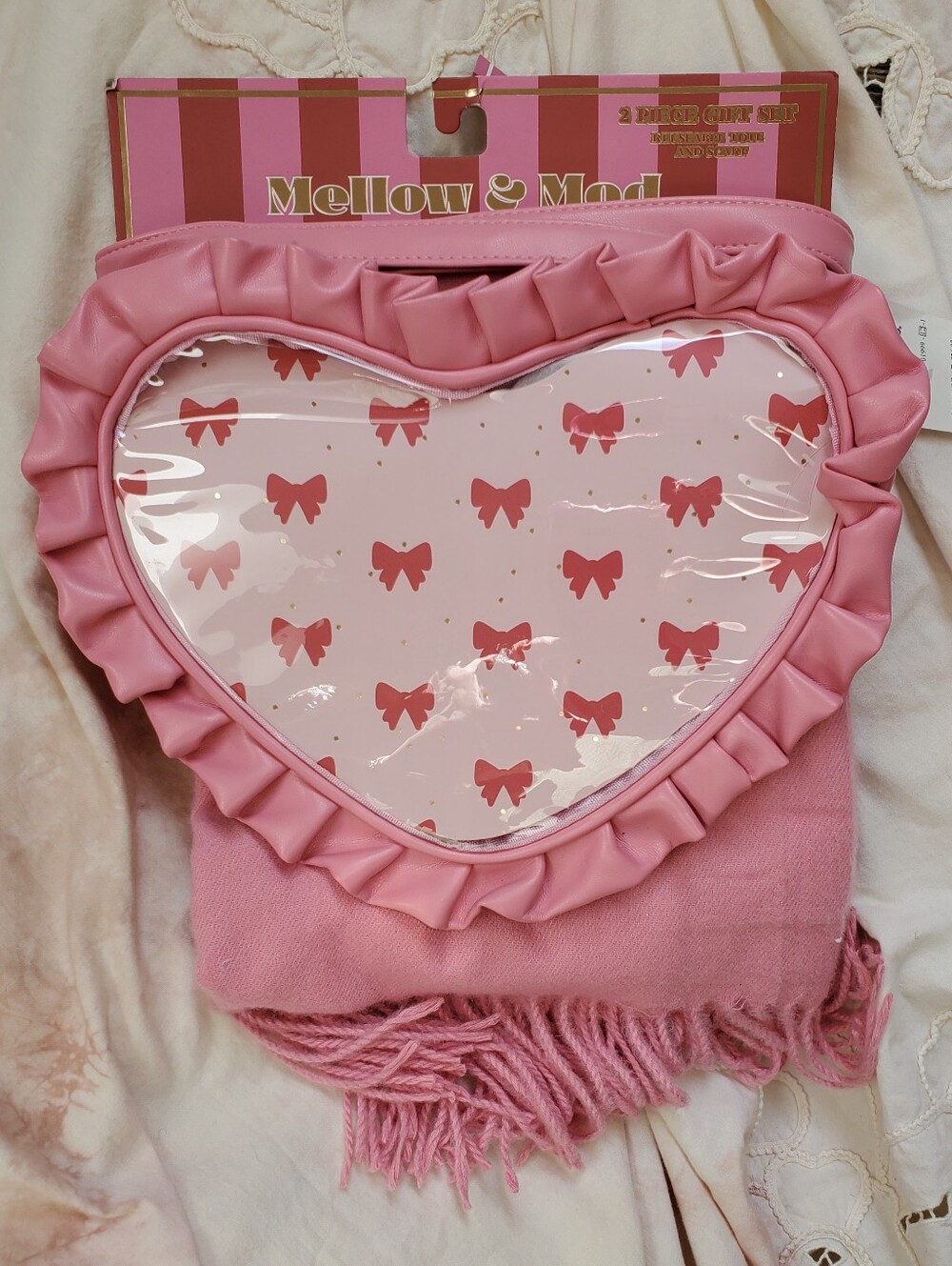 Mellow & Mod 2 Piece Concert / Stadium Purse & Scarf Set Pink Heart / Pink Scarf